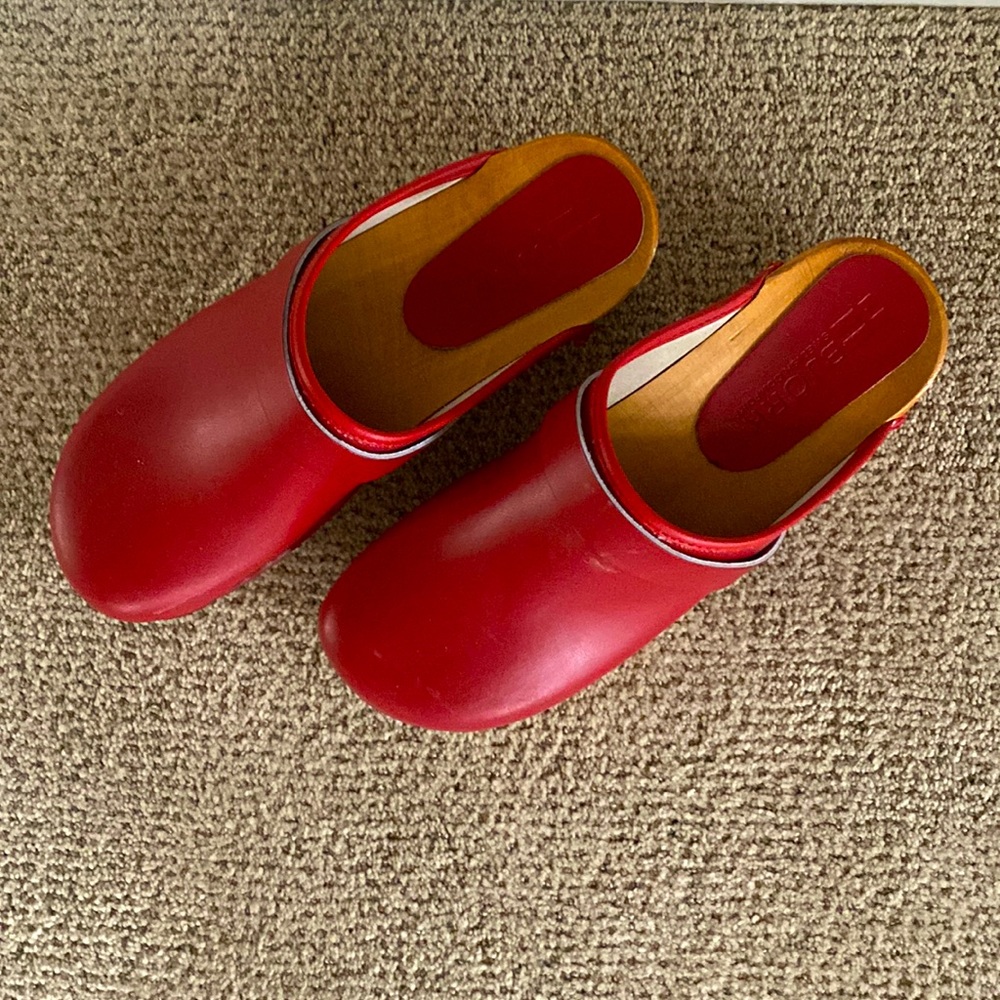 Original Björk Clogs - Swedish Comfort in Red